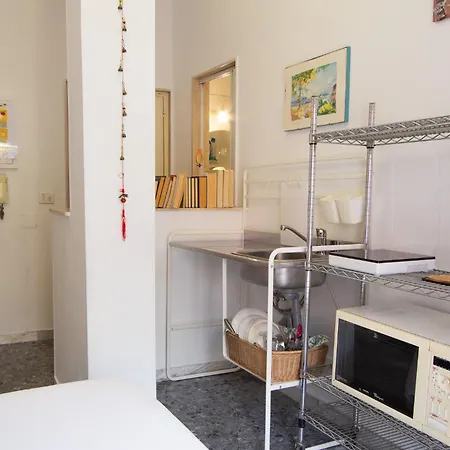 Private Room, Kitchen Corner And Balcony * Bari